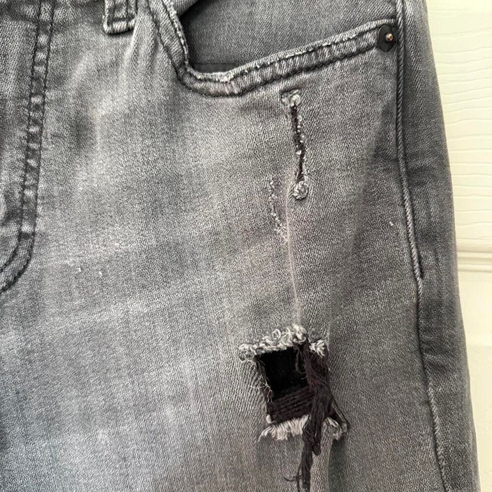 Hollister-co Men's Grey and Black Jeans - Picture 4 of 8